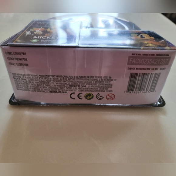 McFarlane Toys Disney Mirrorverse Mickey Mouse Action Figure - Picture 4 of 4